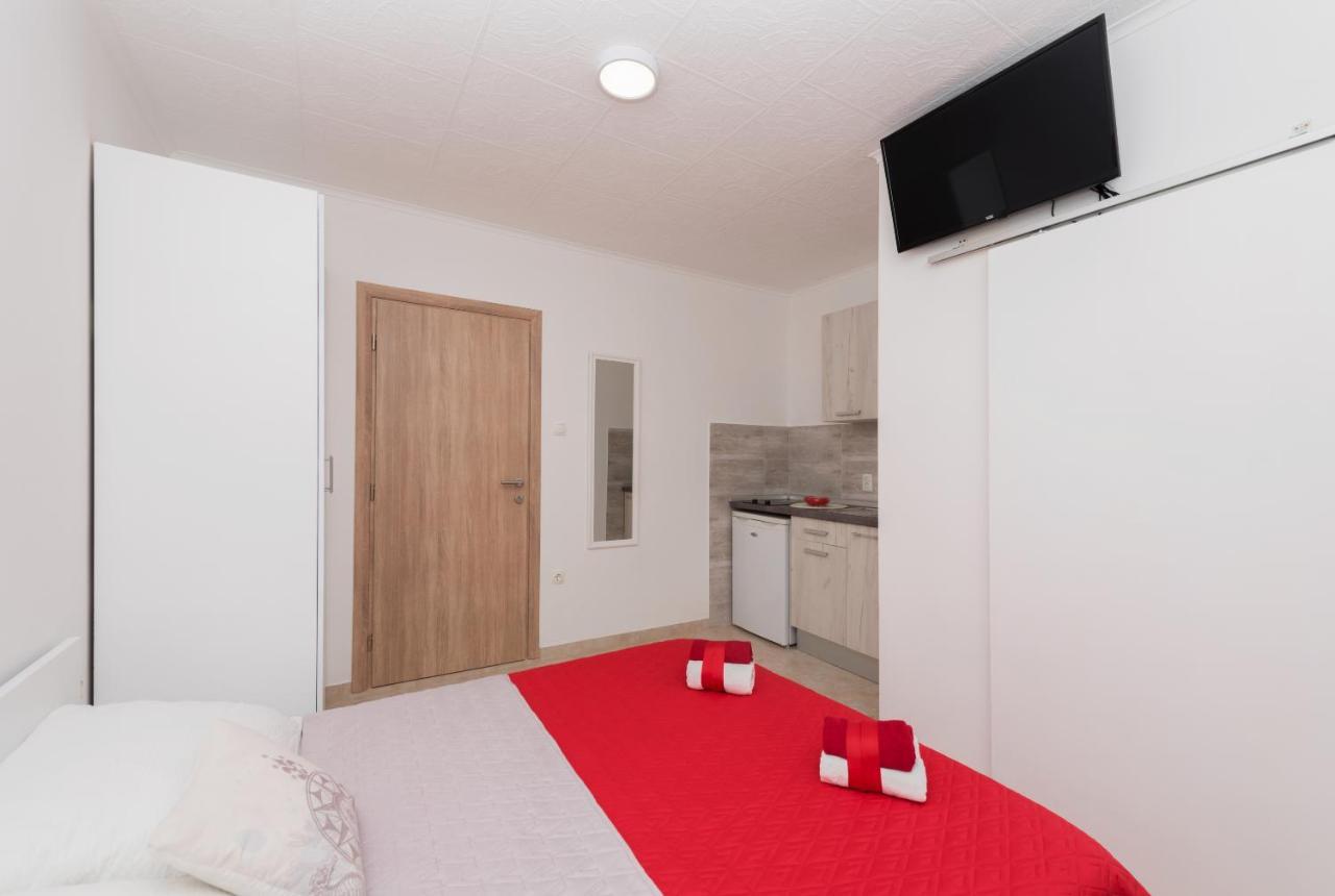 Apartmani Sol Макарська Екстер'єр фото